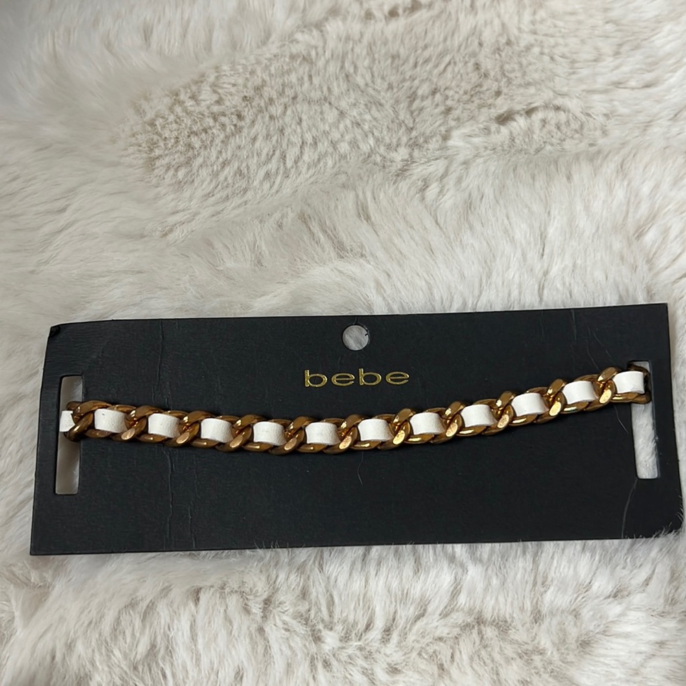 Bebe choker
